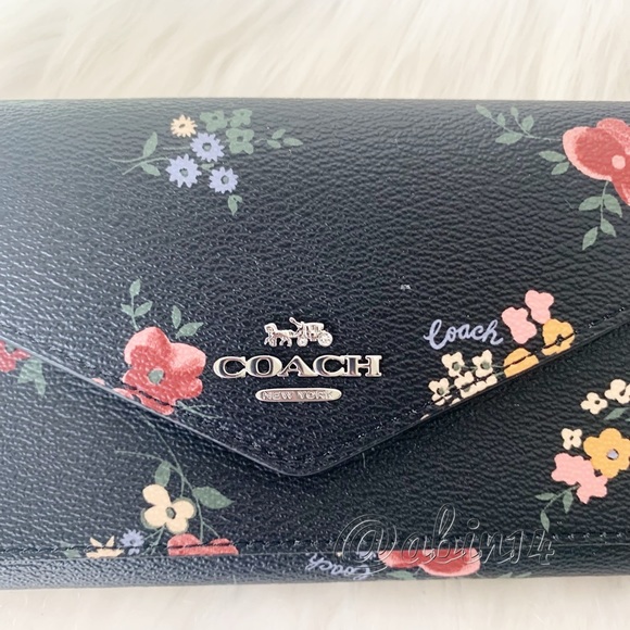 NWT Coach Slim Envelope Canvas Leather Floral Wallet - Picture 3 of 8